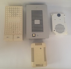 AI.0099 KIT Intercom System 5(4+1) wire 1button. it includes: (1) 4320/23, (1) TA-600, (1) IT20/1A, (1) 5150/50BL